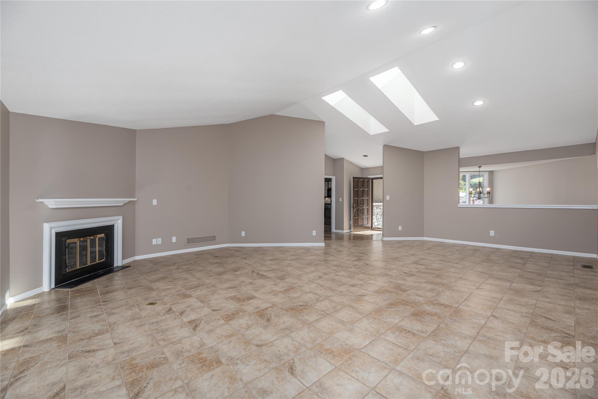 1101 Timber Trail Asheville NC 28804
