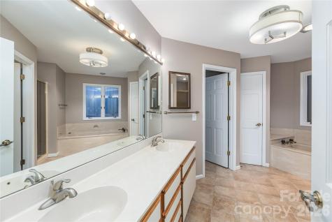 1101 Timber Trail Asheville NC 28804