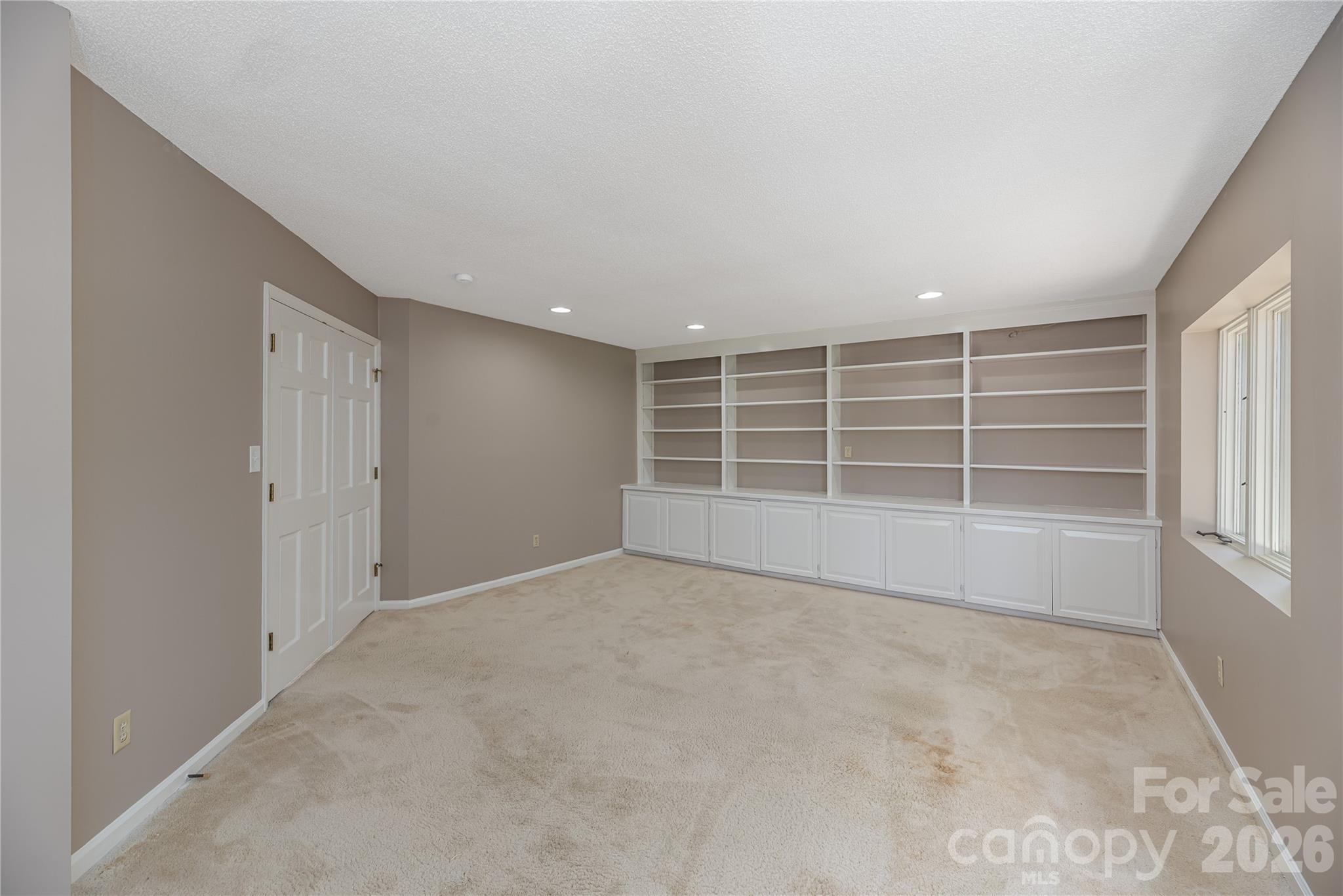 1101 Timber Trail Asheville NC 28804