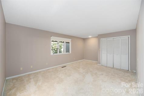 1101 Timber Trail Asheville NC 28804