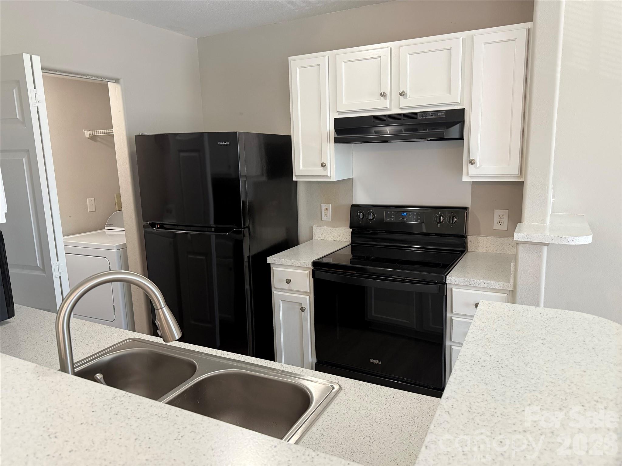 1063 Triece Lane Charlotte NC 28215