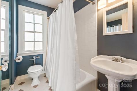 103 S Laurel Avenue Charlotte NC 28207