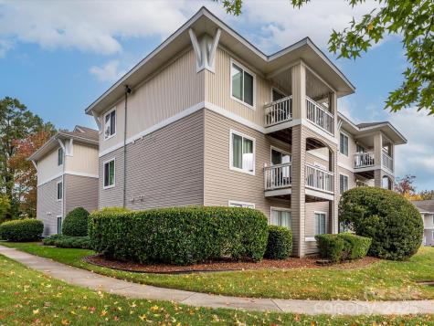 10005 Graduate Lane Charlotte NC 28262