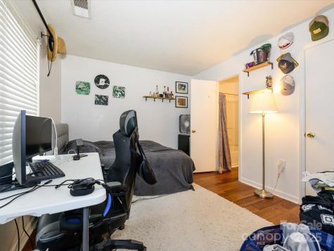 10005 Graduate Lane Charlotte NC 28262