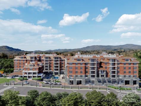 227 7th Avenue W Hendersonville NC 28791