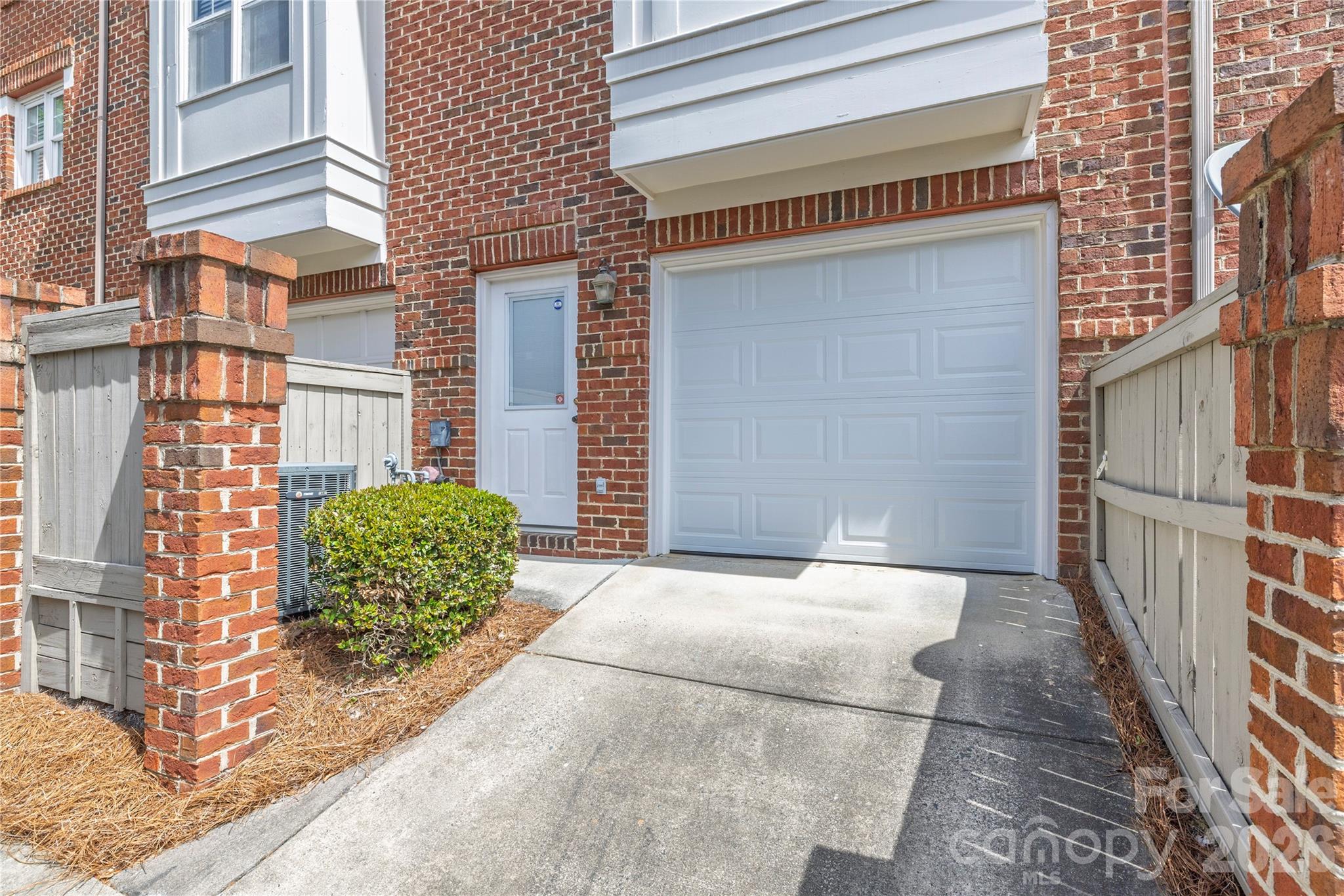 4912 S Hill View Drive Charlotte NC 28210