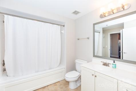 3920 Sharon Road Charlotte NC 28211