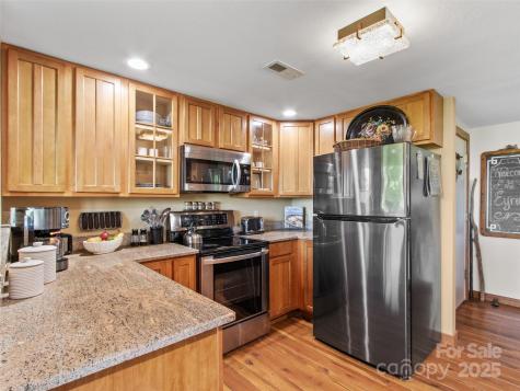300 Creekside Way Burnsville NC 28714