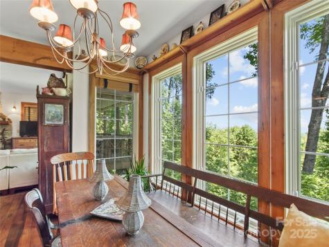 300 Creekside Way Burnsville NC 28714