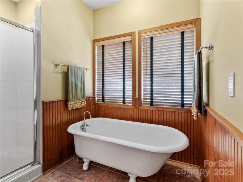 300 Creekside Way Burnsville NC 28714