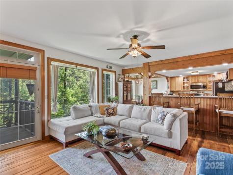 300 Creekside Way Burnsville NC 28714