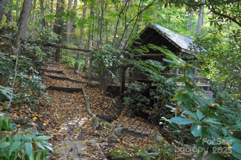 300 Creekside Way Burnsville NC 28714