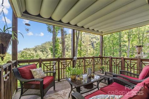 300 Creekside Way Burnsville NC 28714