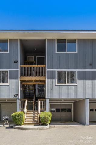 38 Bunker Court Caswell Beach NC 28465