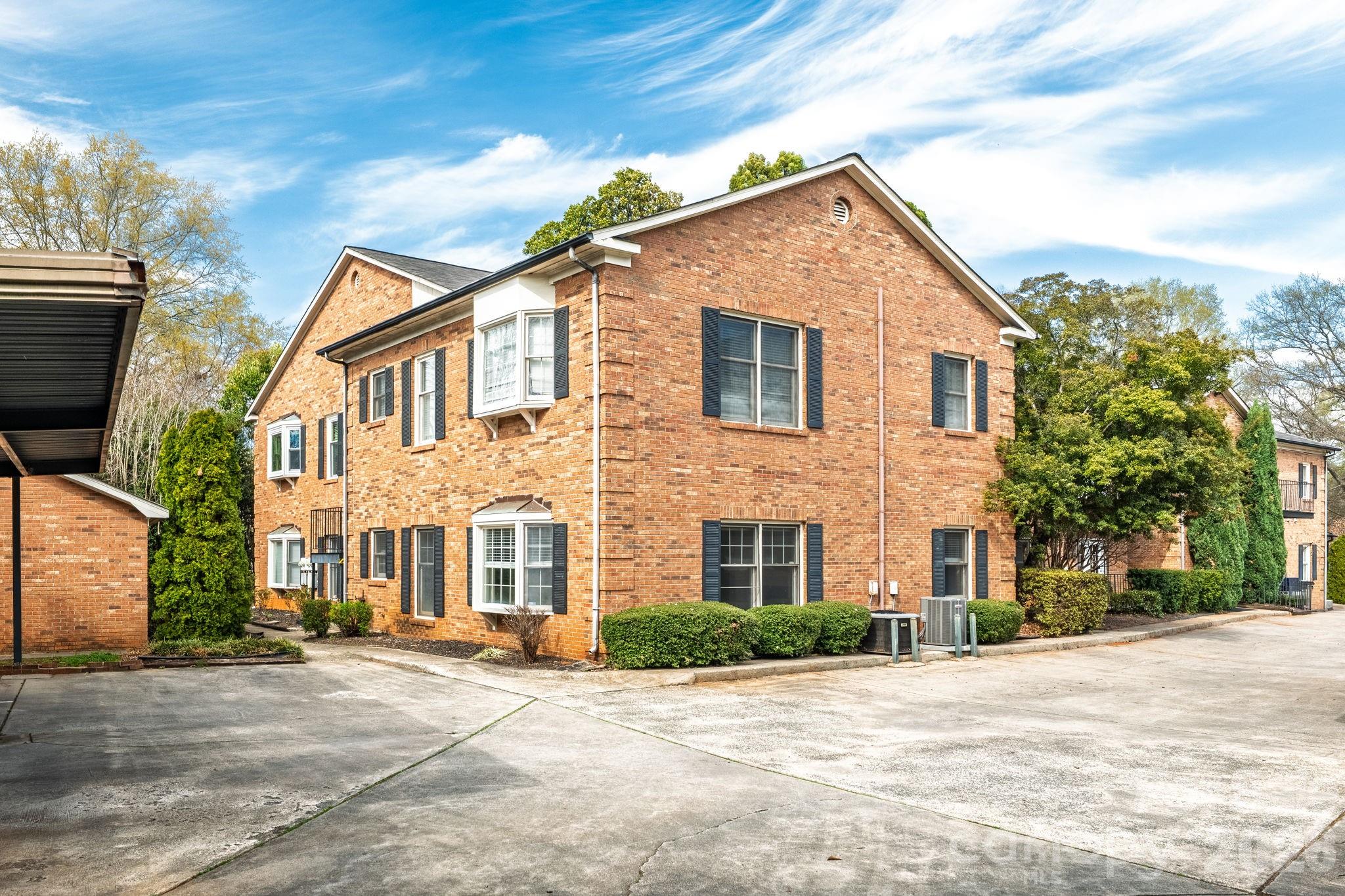 1016 Queens Road Charlotte NC 28207