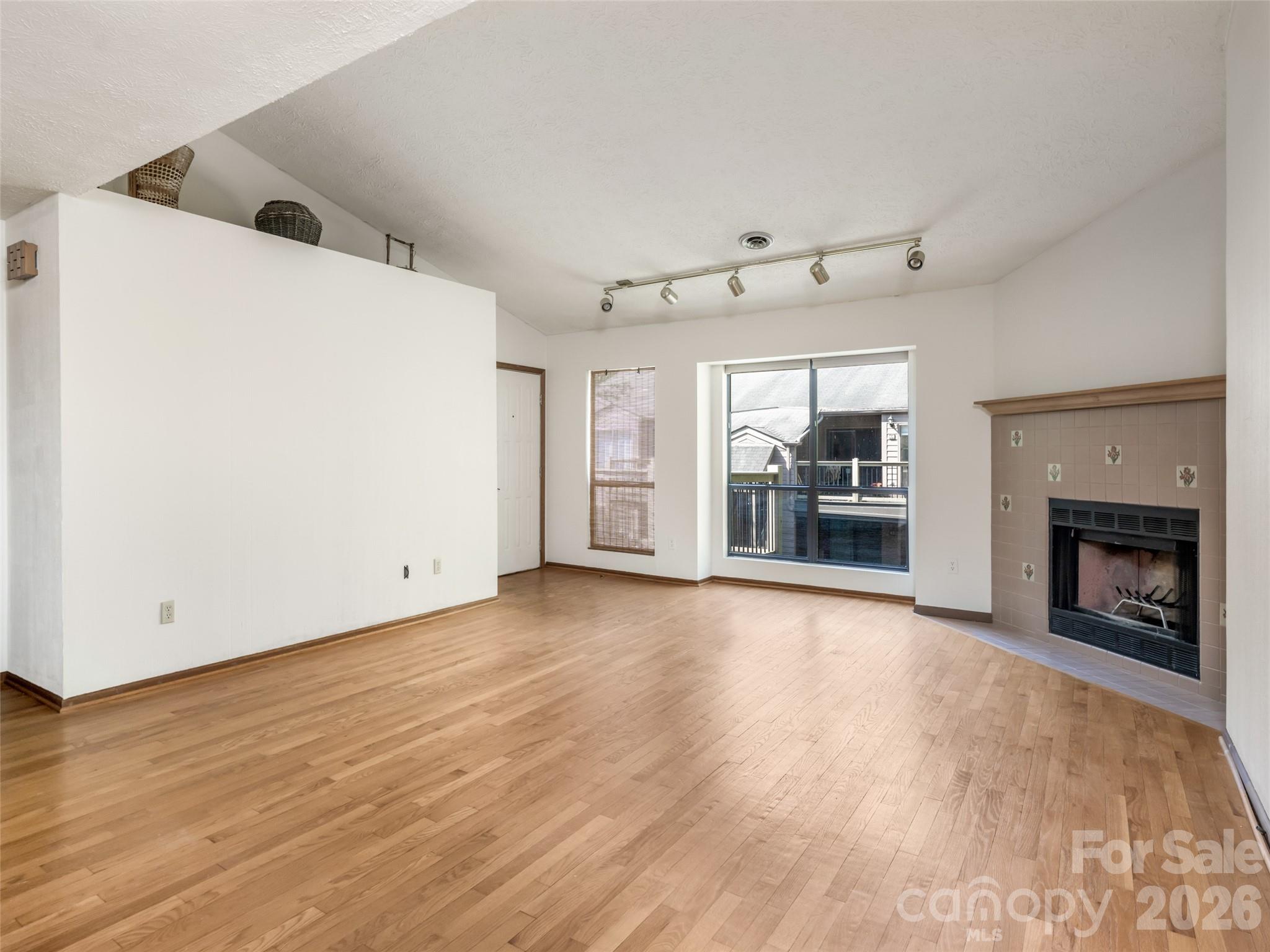 38 Ravencroft Lane Asheville NC 28803