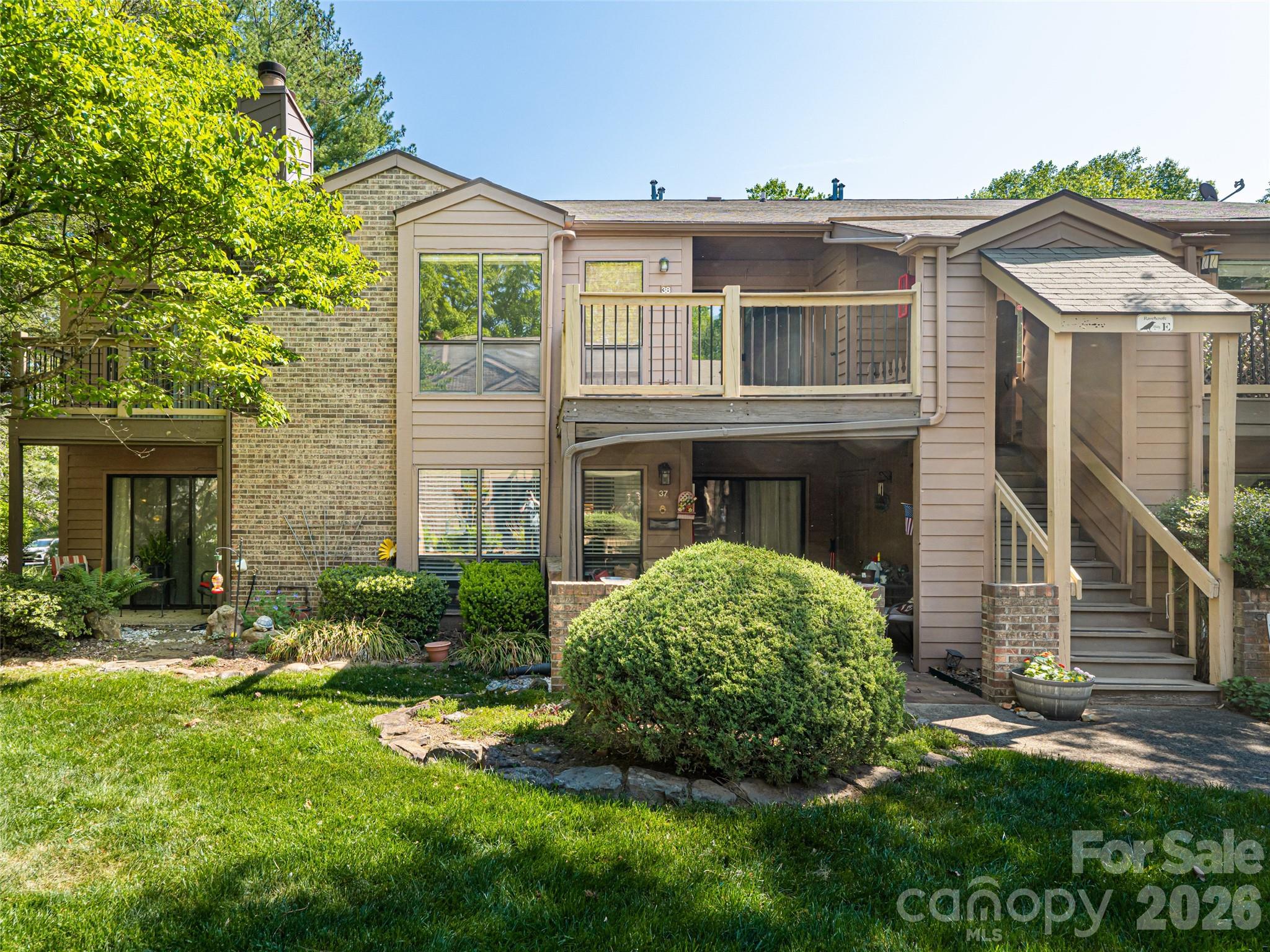 38 Ravencroft Lane Asheville NC 28803