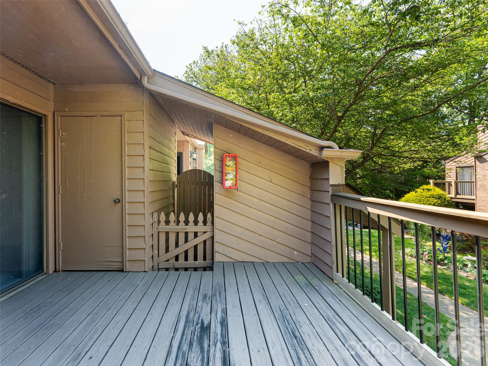 38 Ravencroft Lane Asheville NC 28803