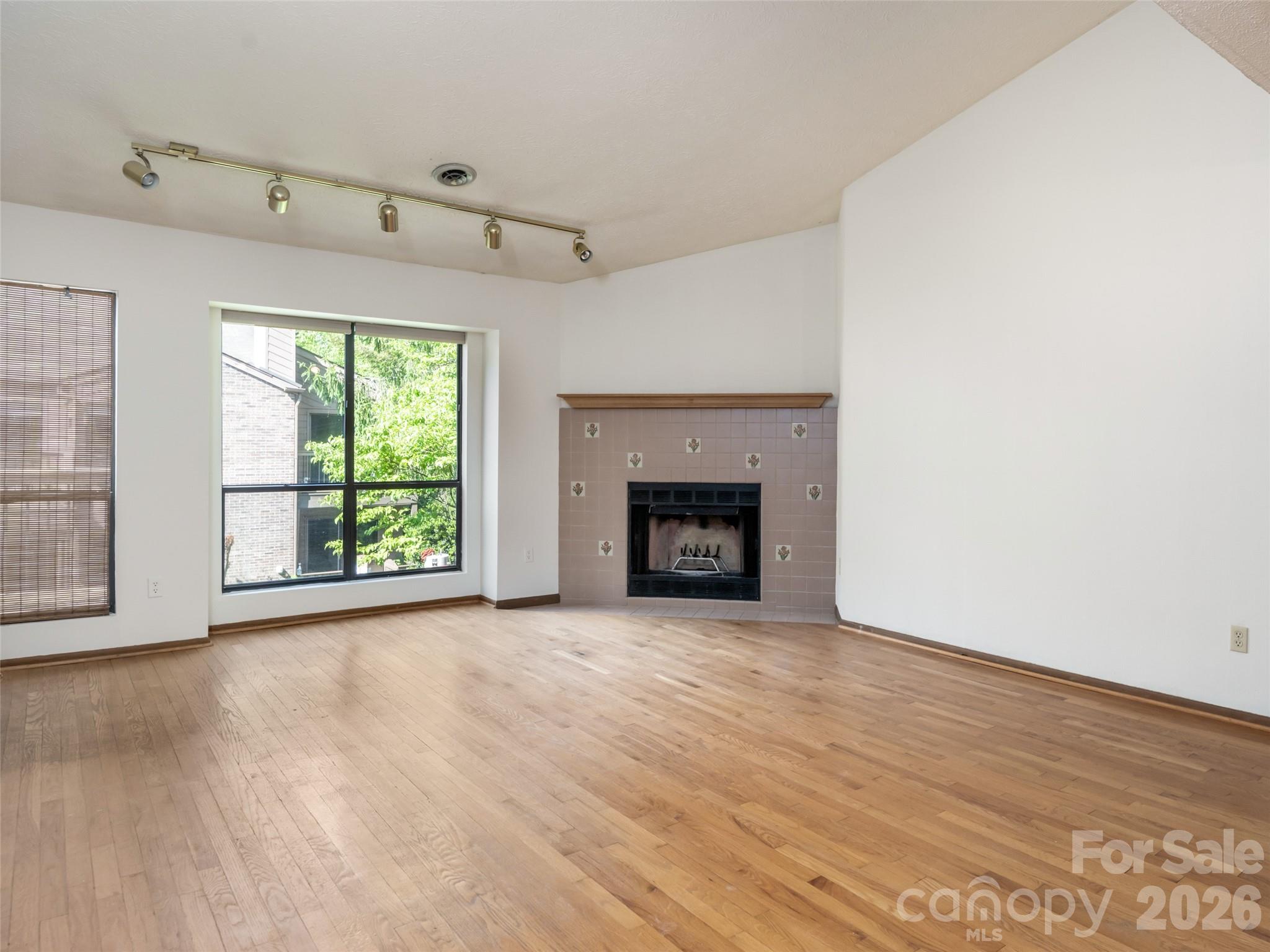38 Ravencroft Lane Asheville NC 28803