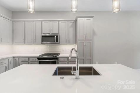 2401 Euclid Avenue Charlotte NC 28203