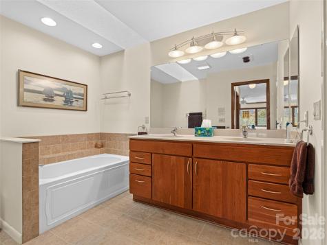 80 Stony Ridge Asheville NC 28804