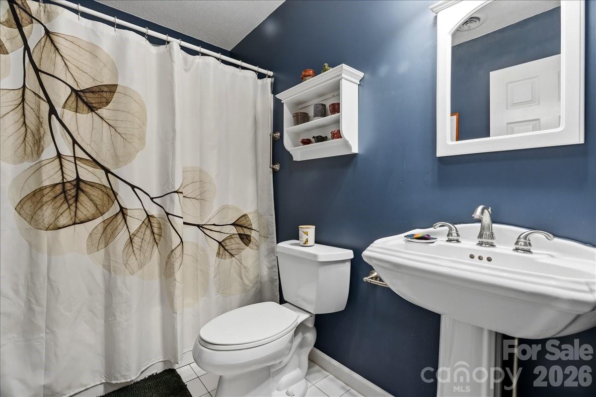 16 Woodsong Lane Brevard NC 28712