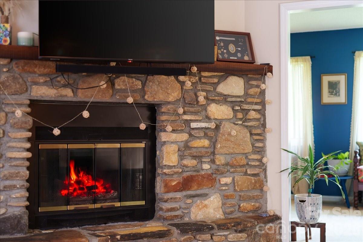 16 Woodsong Lane Brevard NC 28712