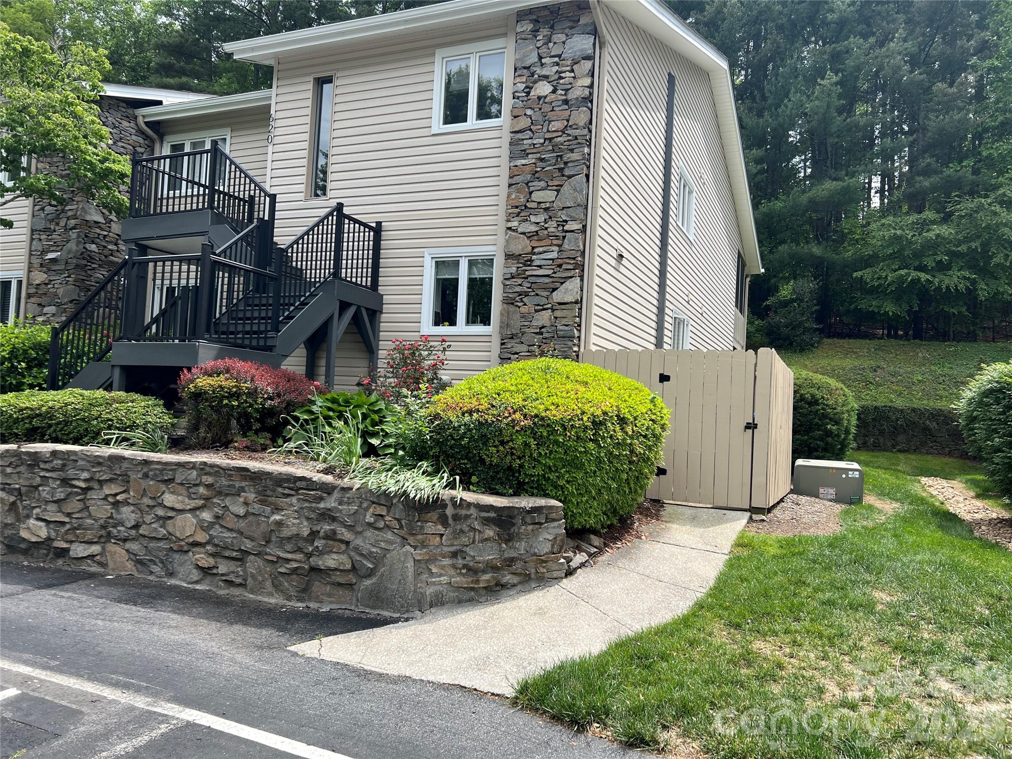 610 Britton Creek Drive Hendersonville NC 28791