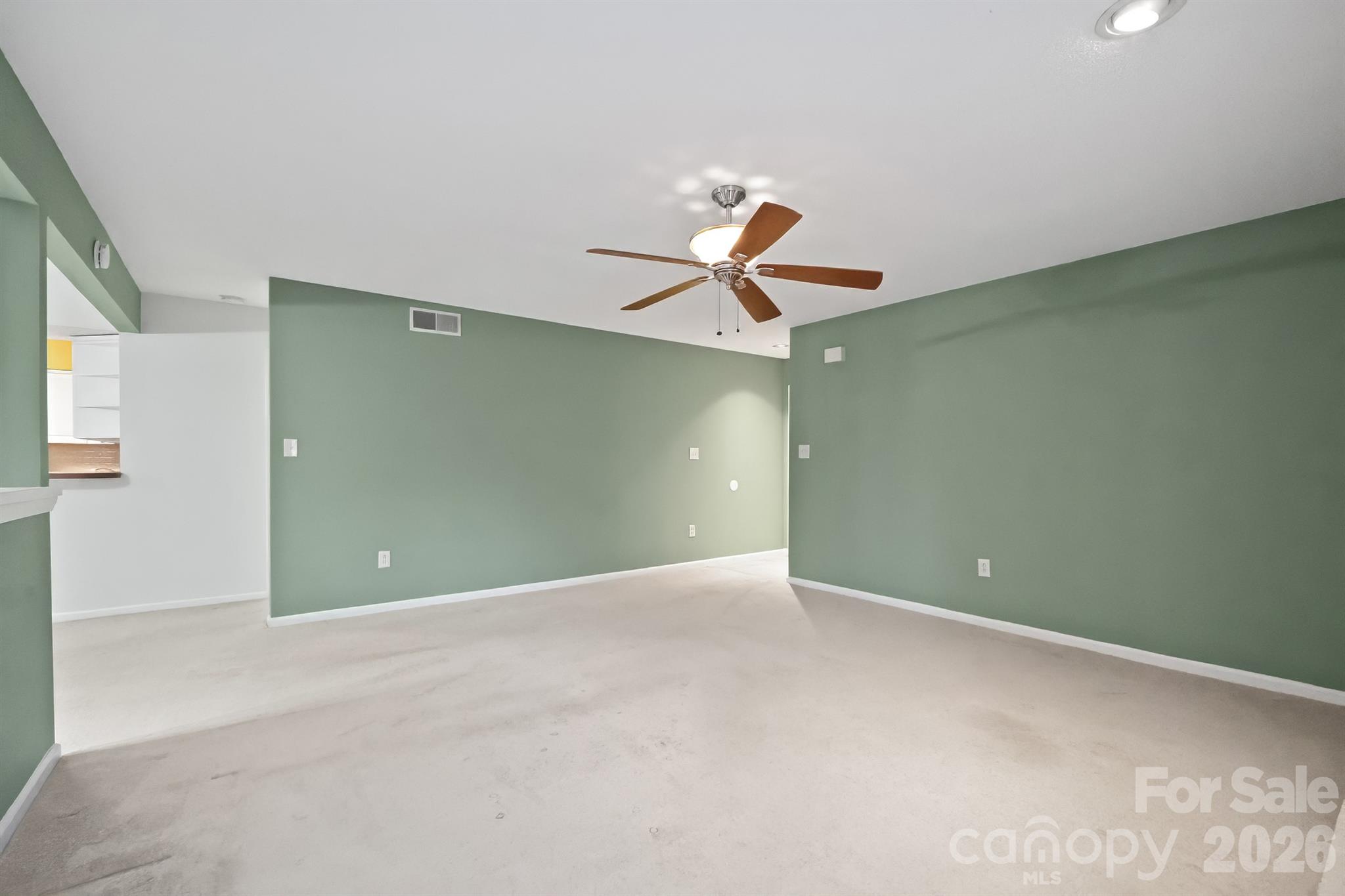 7331 Winery Lane Charlotte NC 28227
