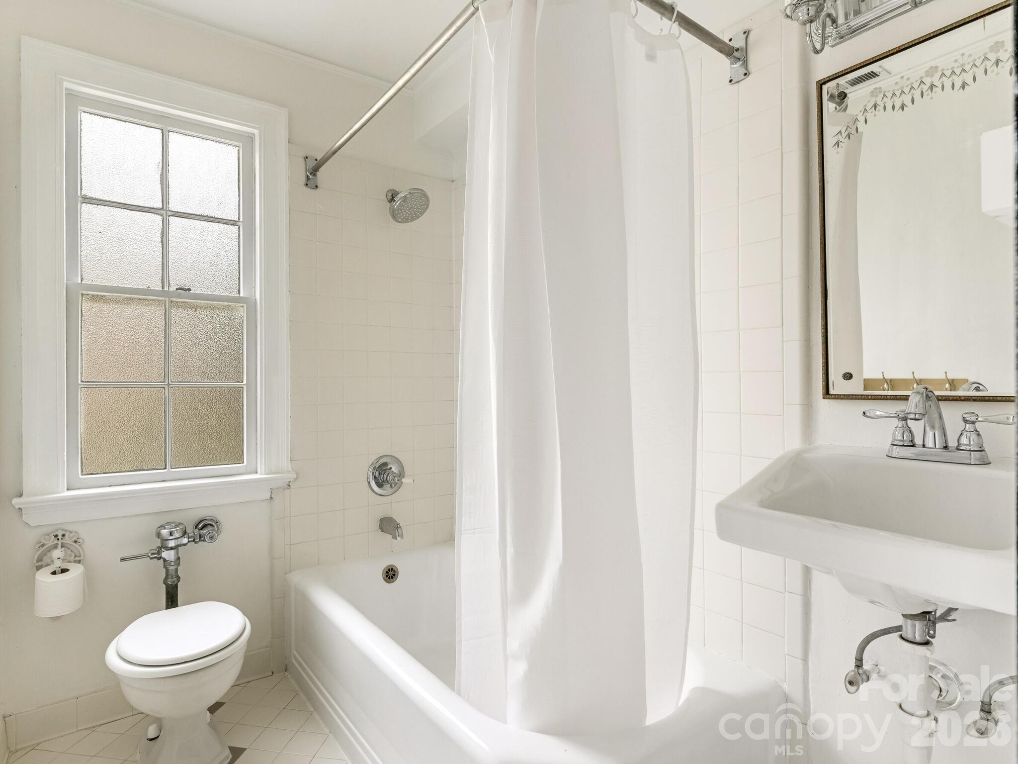 108 Colville Road Charlotte NC 28207