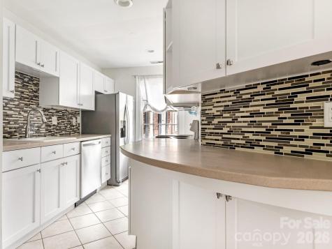108 Colville Road Charlotte NC 28207