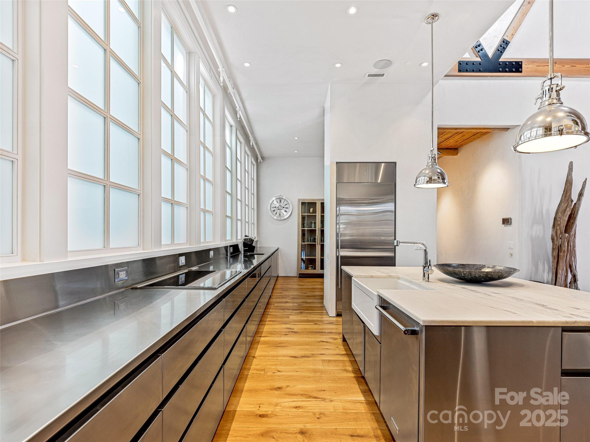 75 Broadway Street Asheville NC 28801