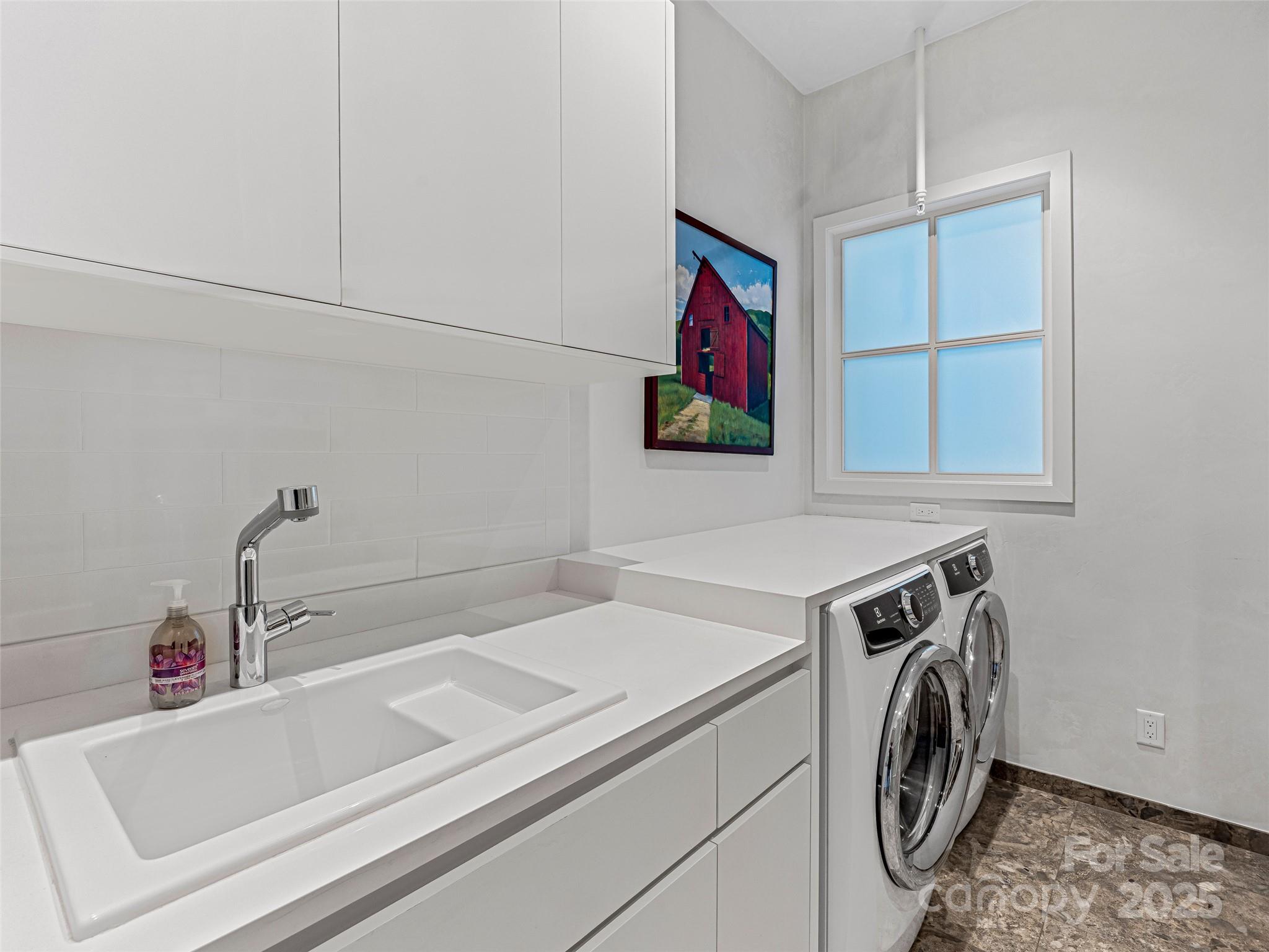 75 Broadway Street Asheville NC 28801