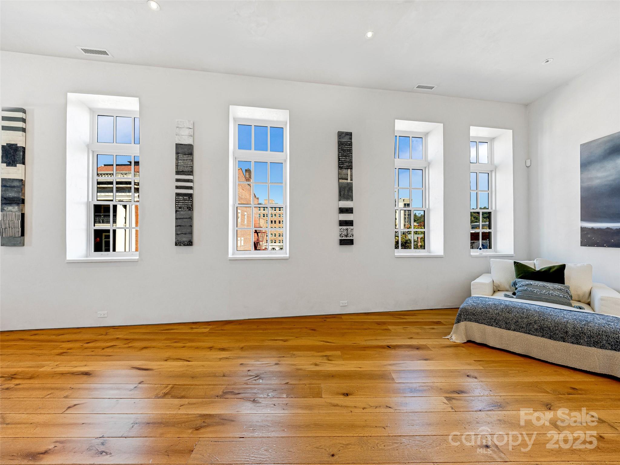 75 Broadway Street Asheville NC 28801