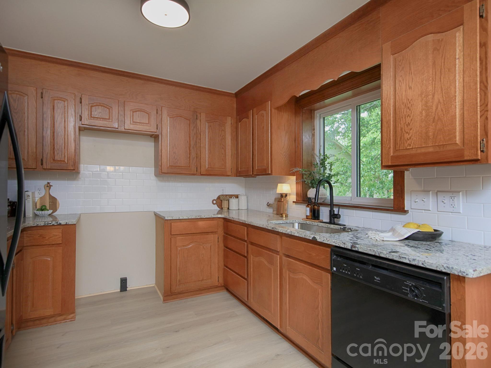 182 Calvin Street Troutman NC 28166
