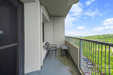 303 Sugar Top Drive Sugar Mountain NC 28604