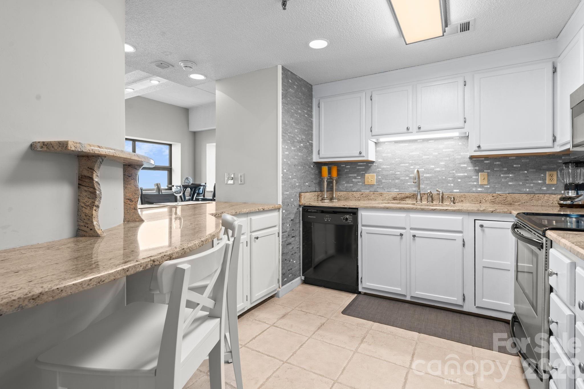 303 Sugar Top Drive Sugar Mountain NC 28604