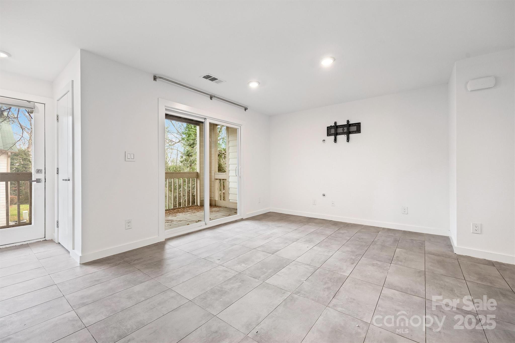 1041 Churchill Downs Court Charlotte NC 28211