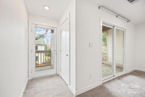 1041 Churchill Downs Court Charlotte NC 28211