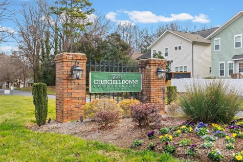 1041 Churchill Downs Court Charlotte NC 28211
