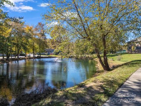 1705 Deermouse Way Hendersonville NC 28792