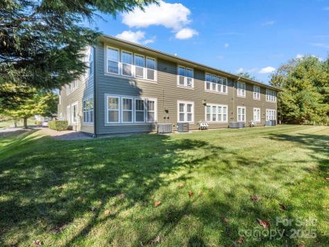 1705 Deermouse Way Hendersonville NC 28792