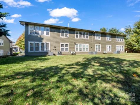 1705 Deermouse Way Hendersonville NC 28792