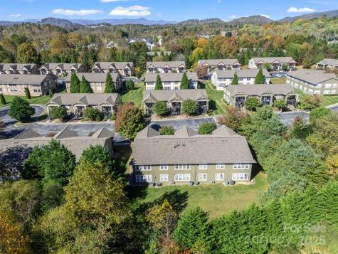 1705 Deermouse Way Hendersonville NC 28792