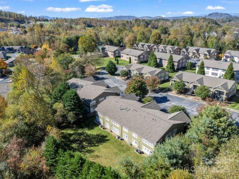 1705 Deermouse Way Hendersonville NC 28792