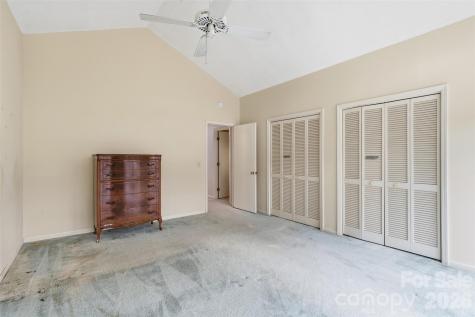 17 Knoll Drive Columbus NC 28722
