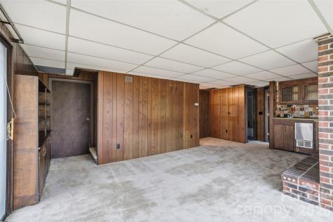 17 Knoll Drive Columbus NC 28722