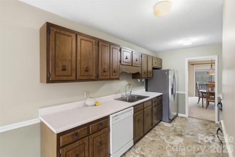 17 Knoll Drive Columbus NC 28722