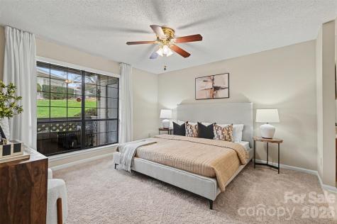 5866 Harris Grove Lane Charlotte NC 28212