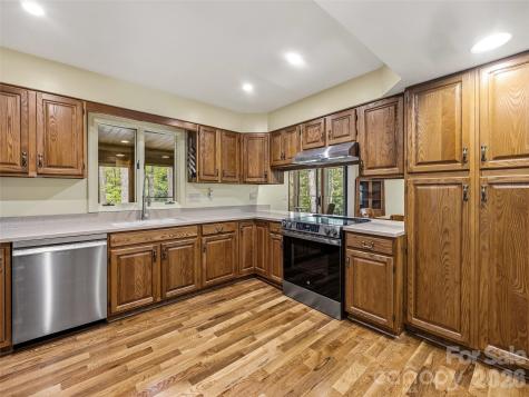 348 Surrey Lane Brevard NC 28712